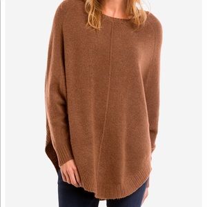 Poncho Pullover. US26/28